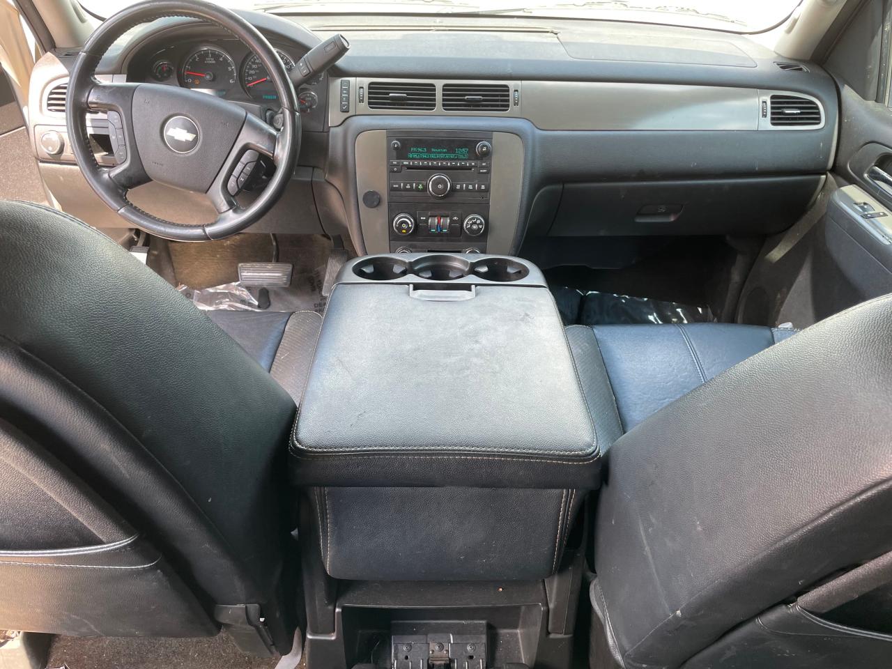 1GNMCAE3XAR135234 2010 Chevrolet Tahoe C1500 Ls