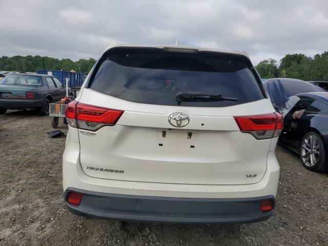 VIN 5TDKZRFH1KS566281 2019 Toyota Highlander, SE no.6