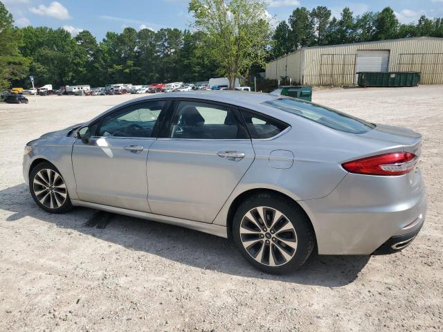 3FA6P0T90LR165864 Ford Fusion SE 2