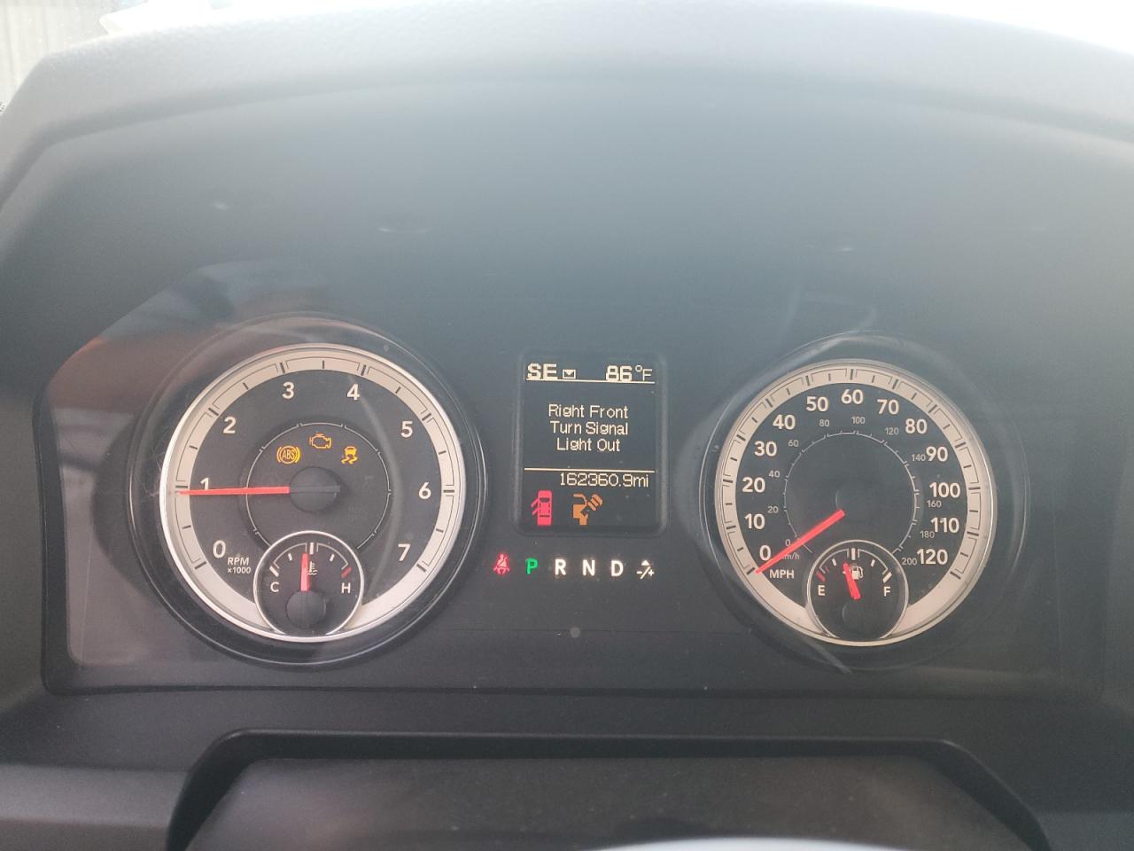 1C6RR6GT2FS578394 2015 Ram 1500 Slt