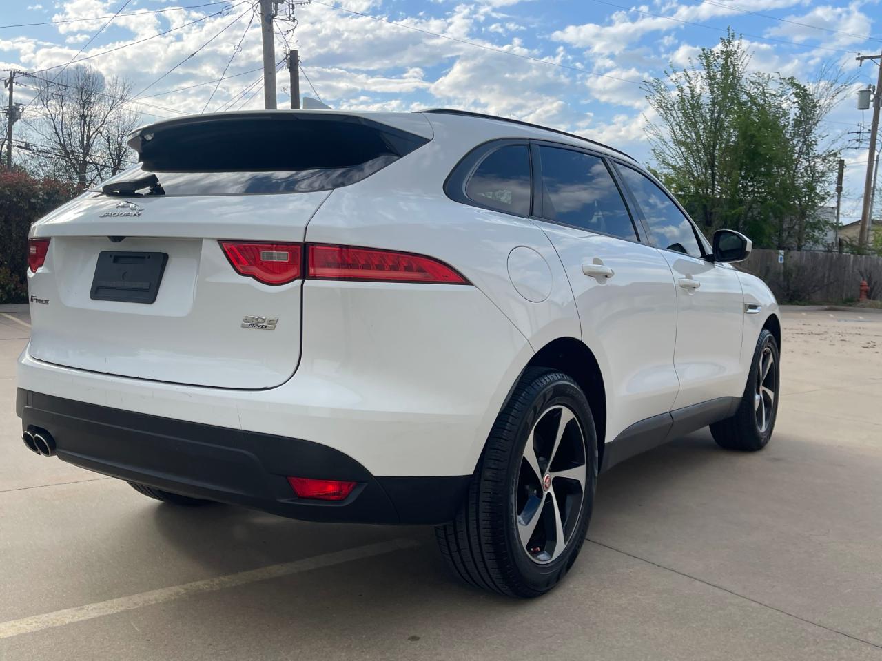 2017 Jaguar F-Pace Premium vin: SADCJ2BN5HA494770