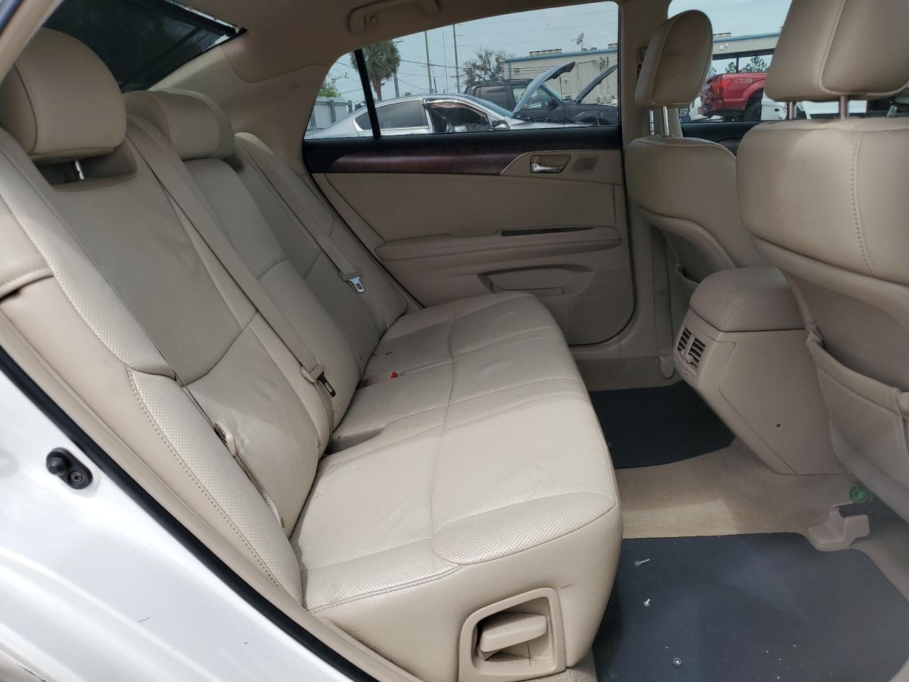 4T1BK3DB8BU420175 2011 Toyota Avalon Base