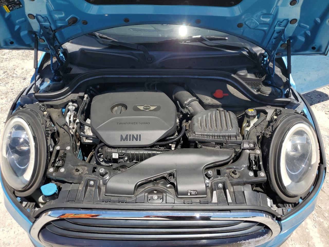 WMWXP5C57J2G61528 2018 Mini Cooper