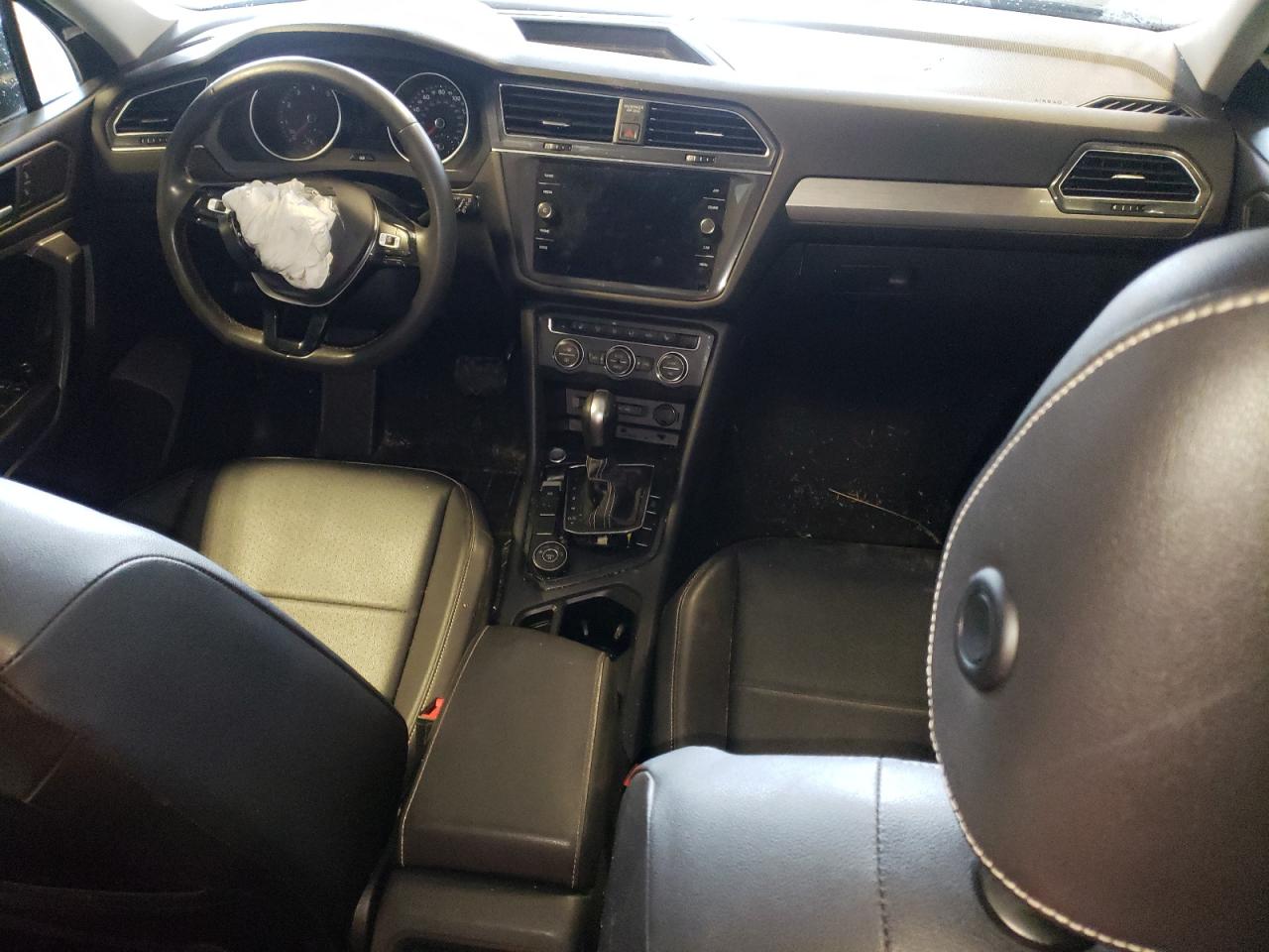 3VV2B7AX0MM090679 2021 Volkswagen Tiguan Se