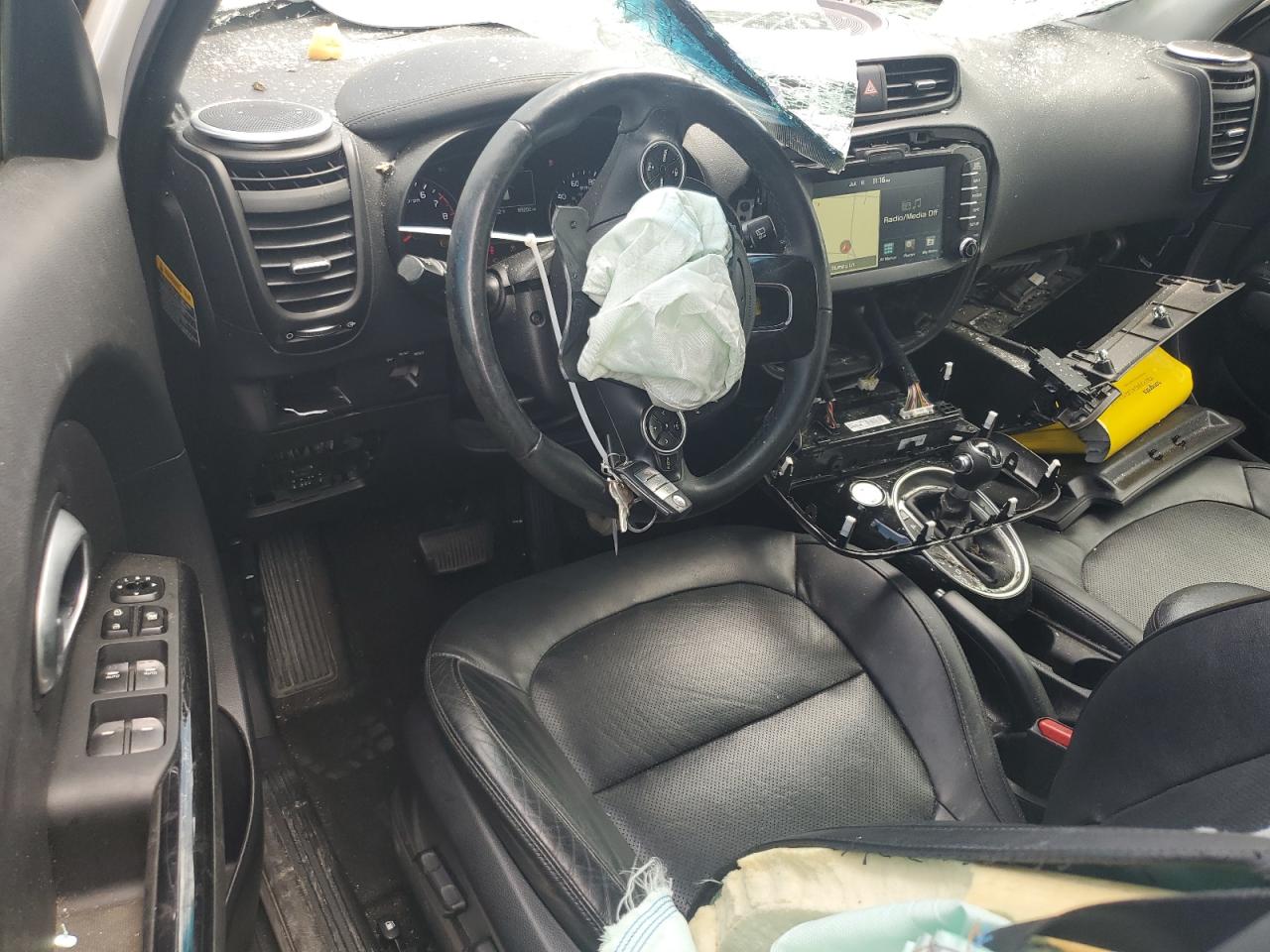 KNDJX3A59G7337179 2016 Kia Soul !