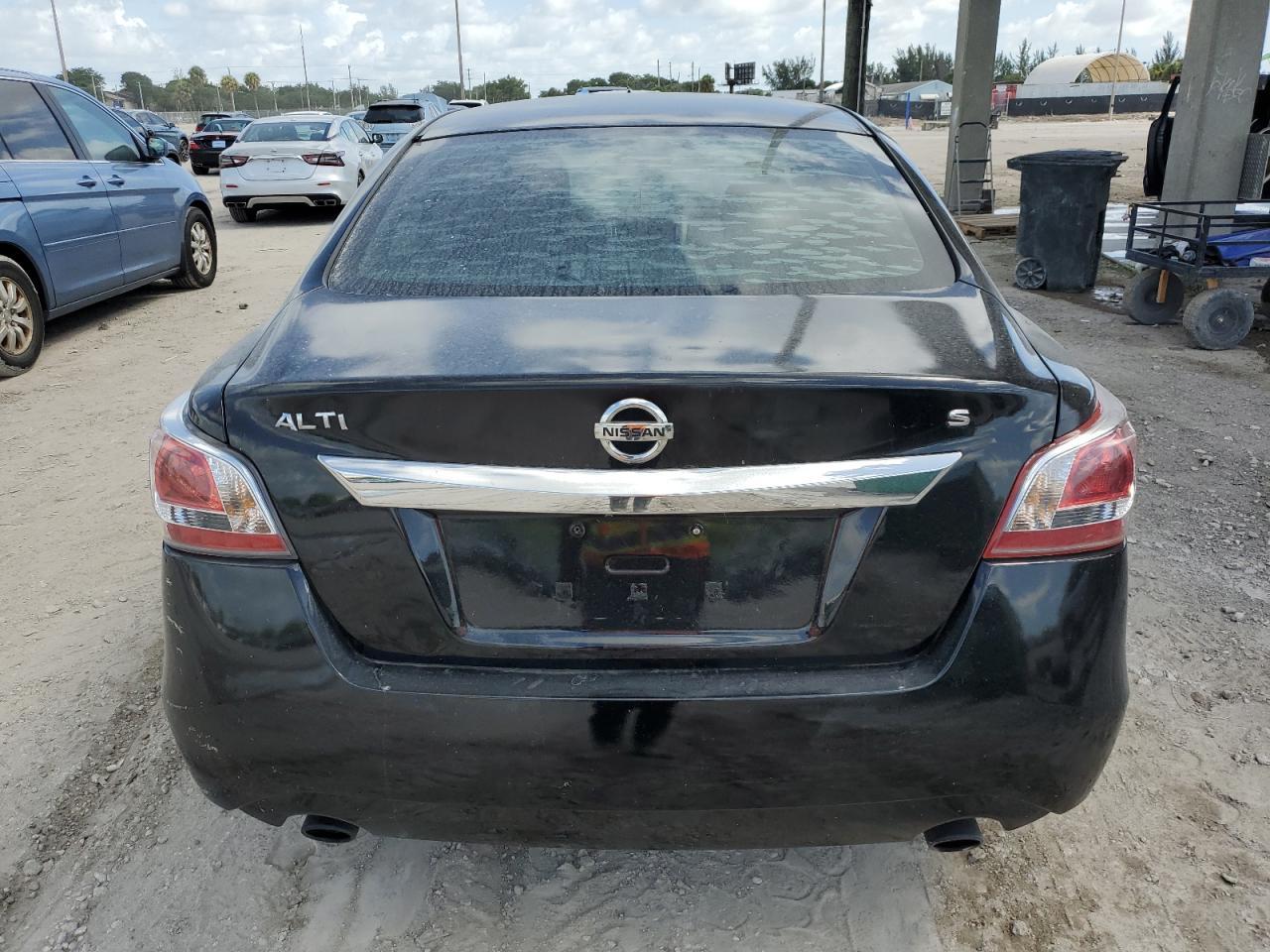 2013 Nissan Altima 2.5 vin: 1N4AL3AP6DC240124