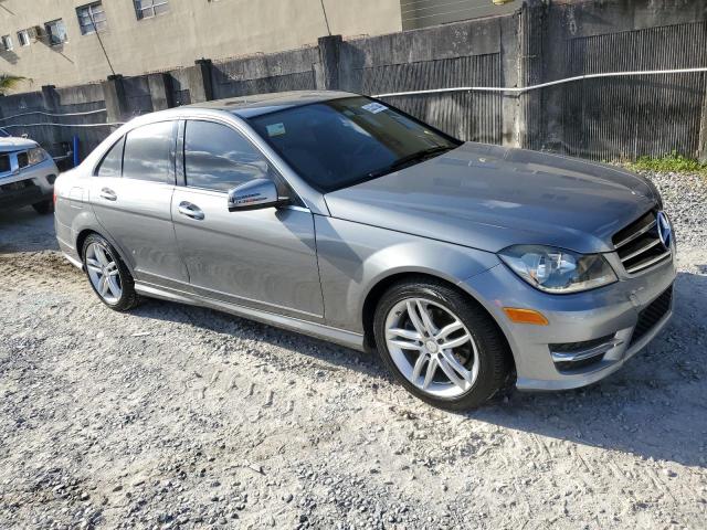 VIN WDDGF4HB1EA935917 2014 Mercedes-Benz C-Class, 250 no.4