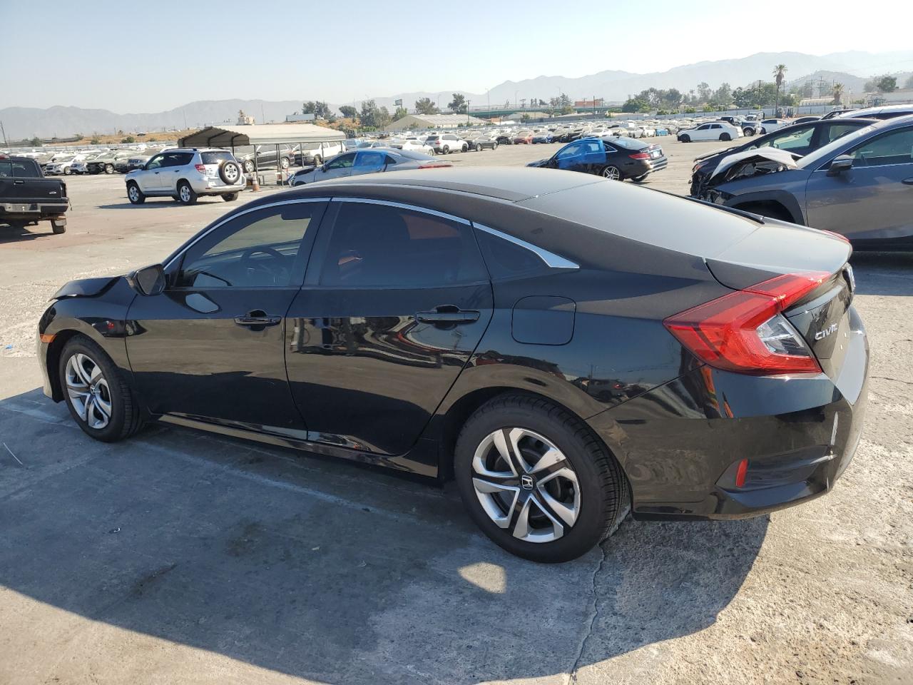 2HGFC2F54HH576246 2017 Honda Civic Lx