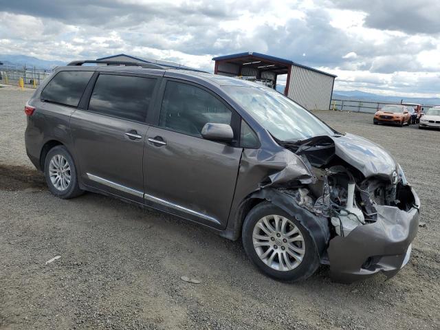 2017 Toyota Sienna Xle VIN: 5TDYZ3DC3HS800461 Lot: 61336454