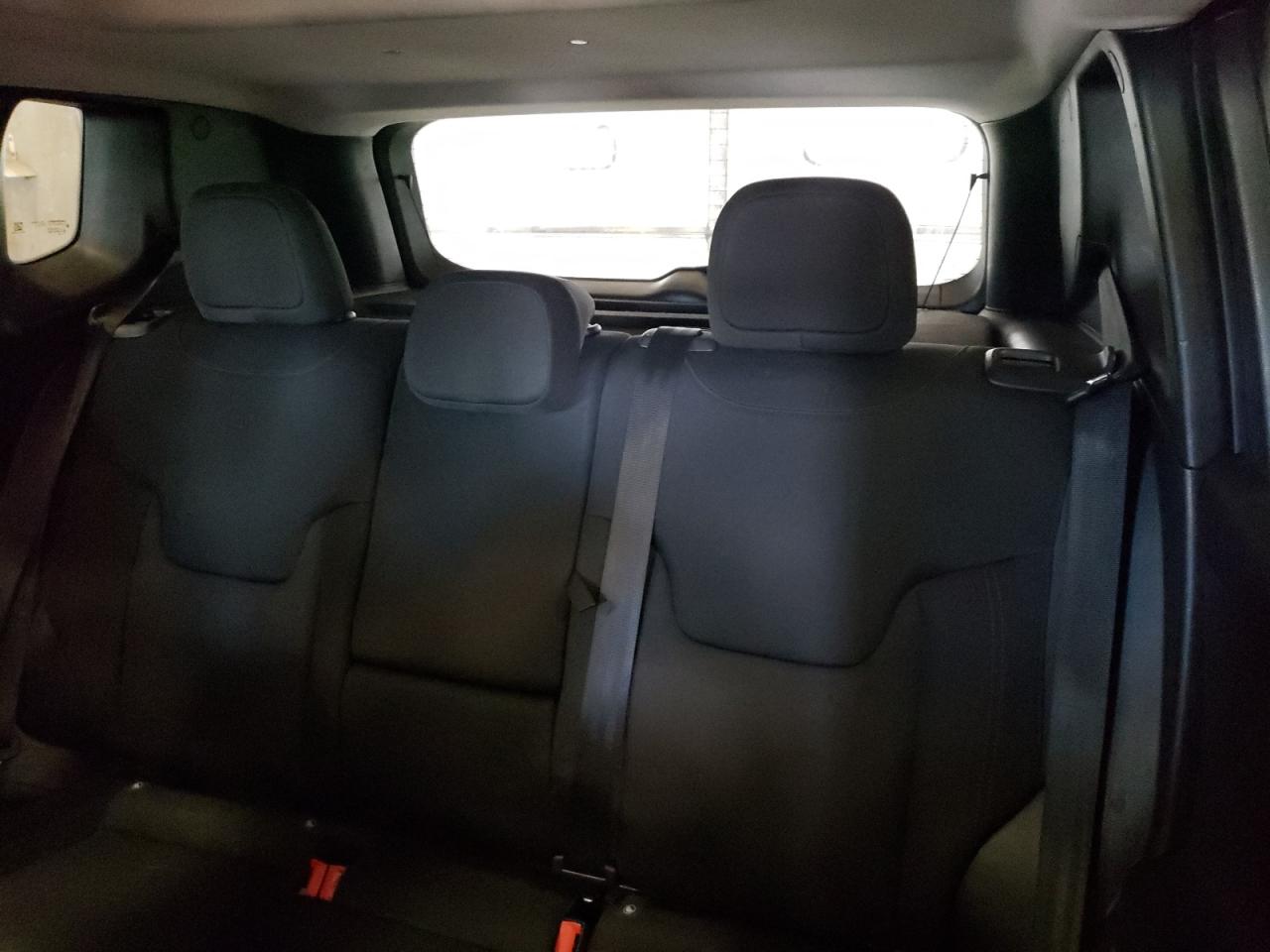 ZACNJBC17KPJ92529 2019 Jeep Renegade Trailhawk