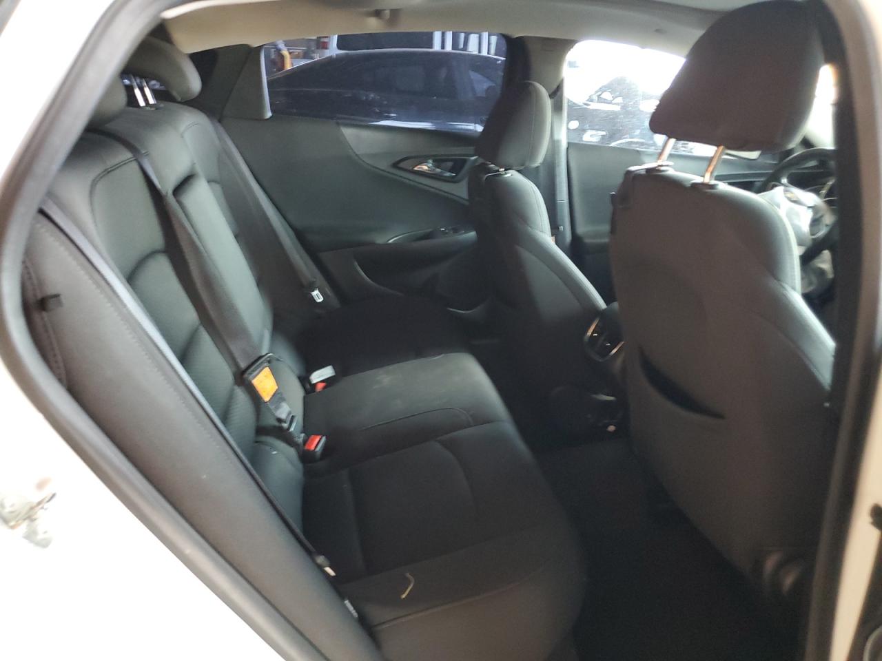 1G1ZD5ST4KF152601 2019 Chevrolet Malibu Lt