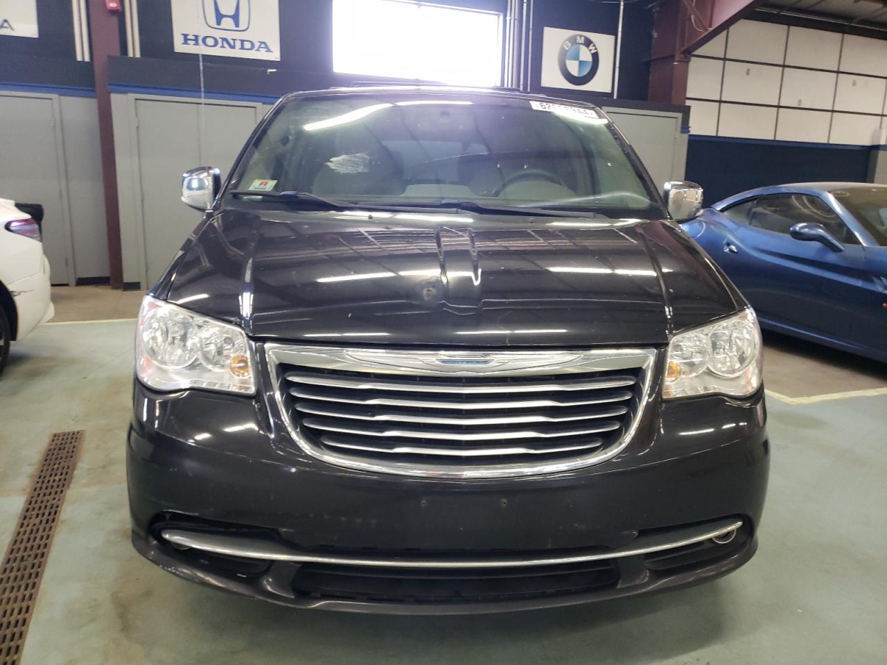 2015 Chrysler Town & Country Touring L vin: 2C4RC1CG1FR656073