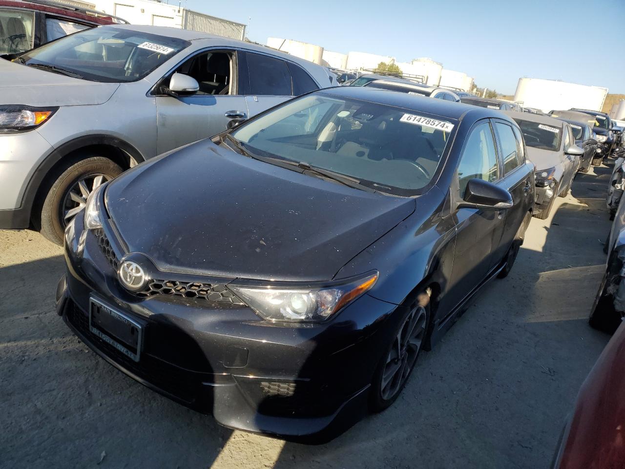 2018 Toyota Corolla Im vin: JTNKARJE0JJ555719