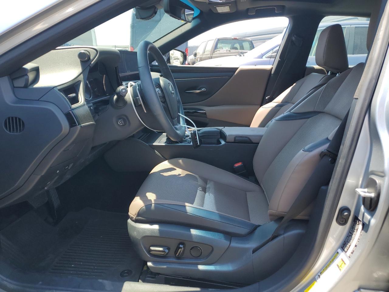 58ADA1C17NU026303 2022 Lexus Es 300H Base