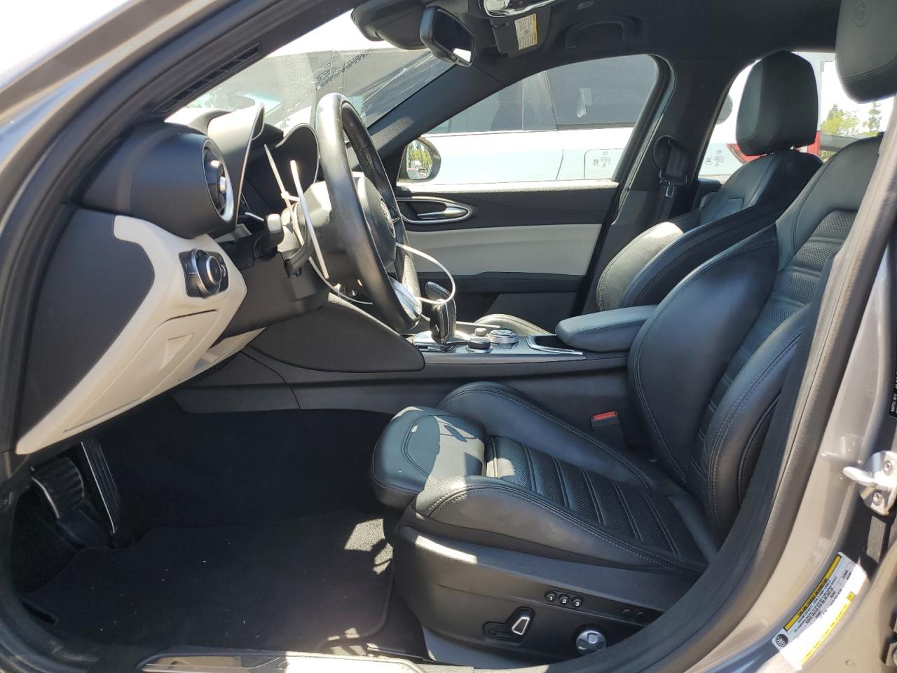 ZARFAMBN3L7625226 2020 Alfa Romeo Giulia Ti