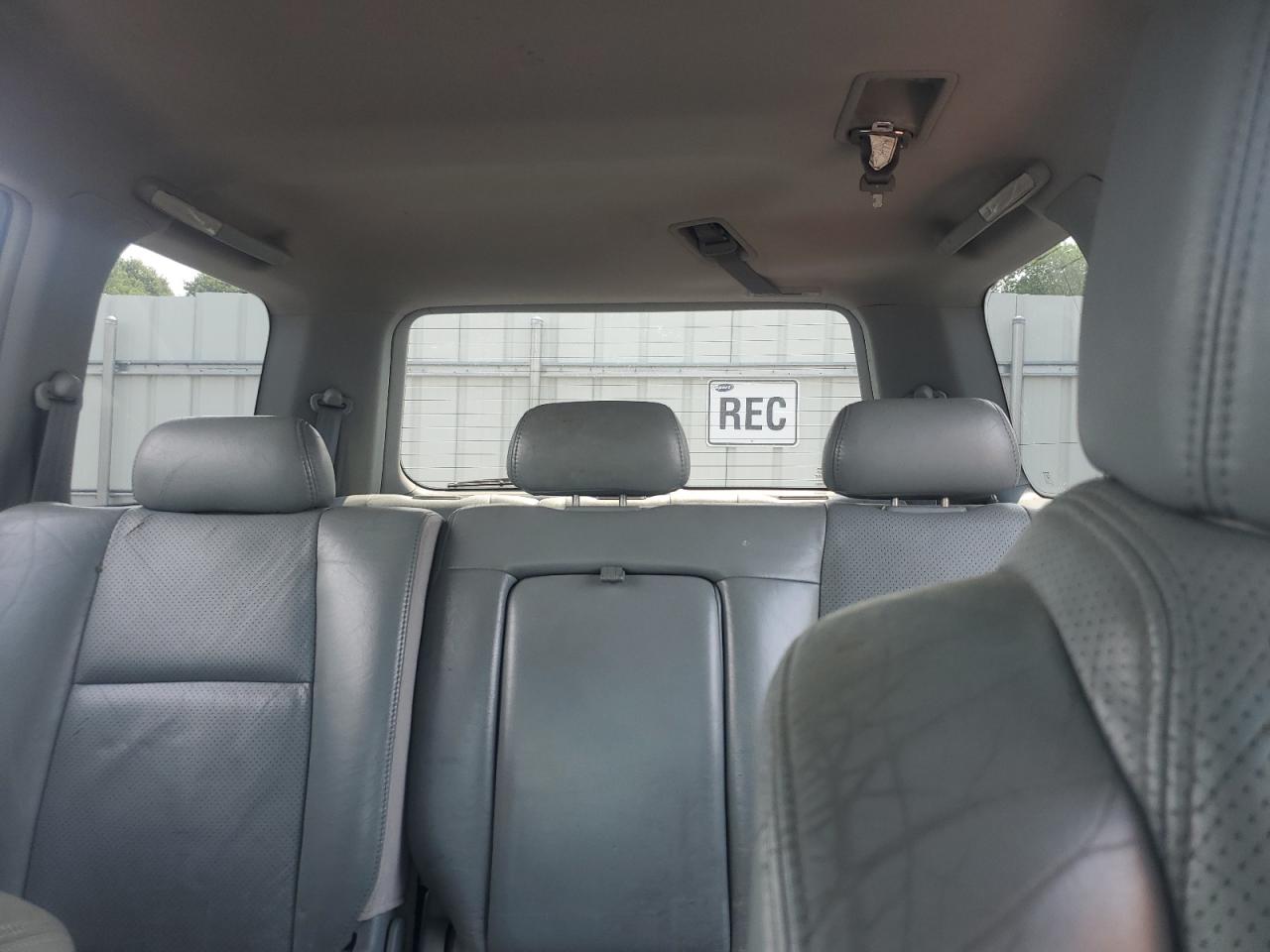 2HKYF18624H528535 2004 Honda Pilot Exl