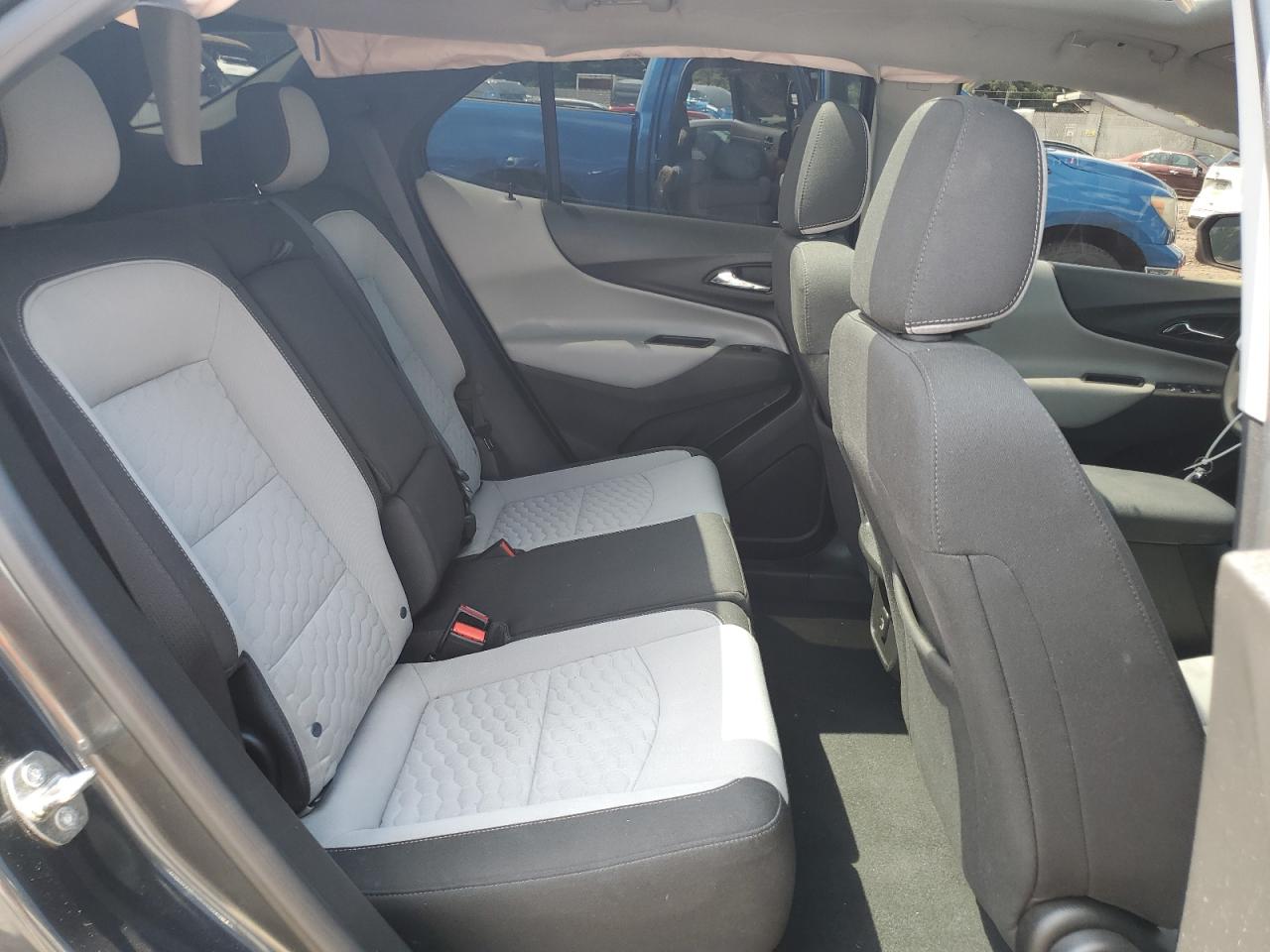 3GNAXVEX3KS575764 2019 Chevrolet Equinox Lt