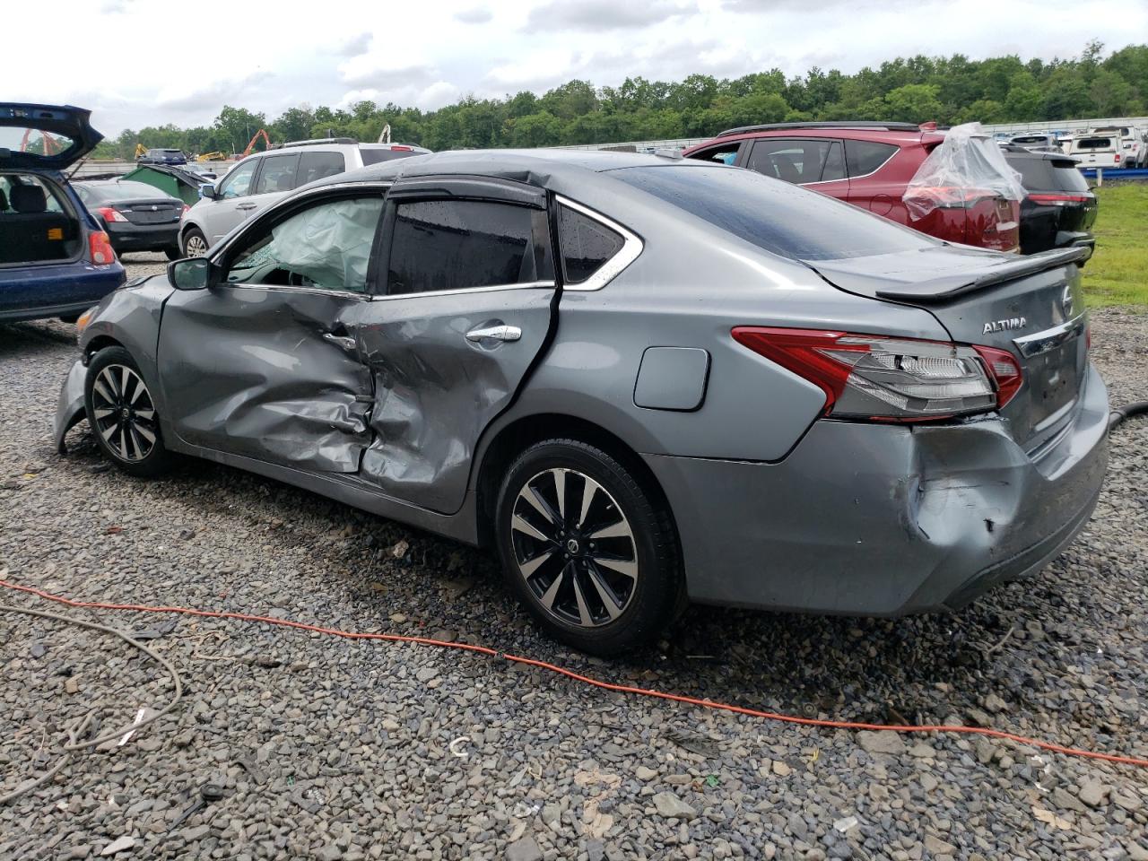 2018 Nissan Altima 2.5 vin: 1N4AL3AP0JC252295