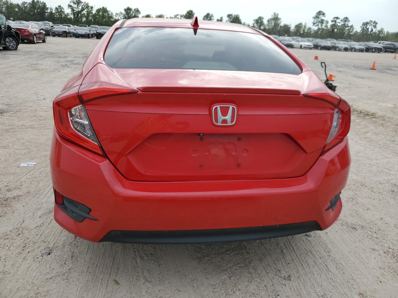 JHMFC1F35JX008840 2018 Honda Civic Ex