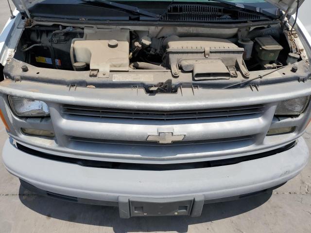 1999 Chevrolet Express G1500 VIN: 1GCFG15W0X1015918 Lot: 63229764