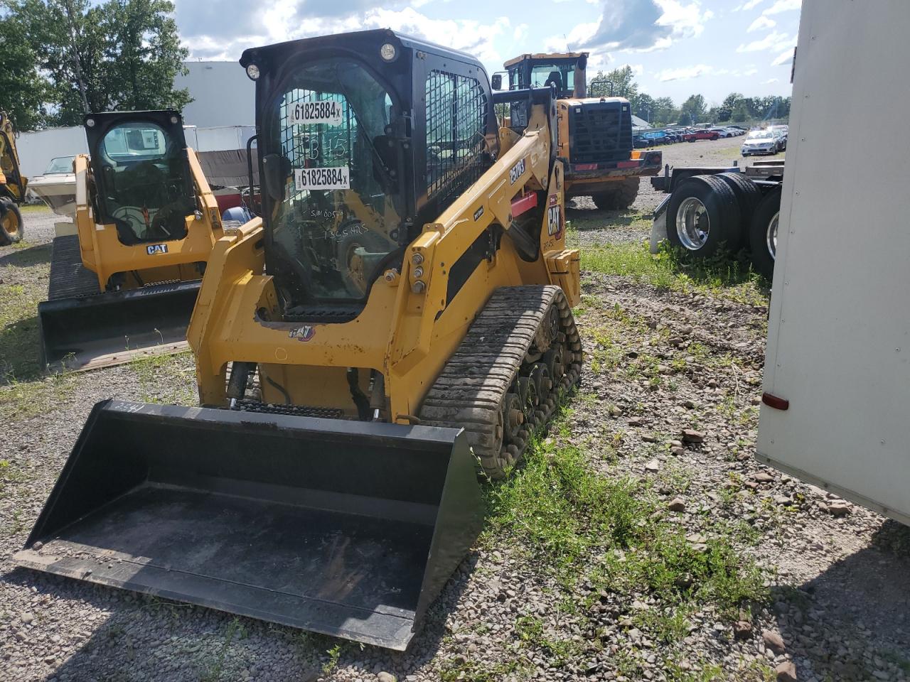 Lot #2722744478 2019 CATERPILLAR SKID STEER