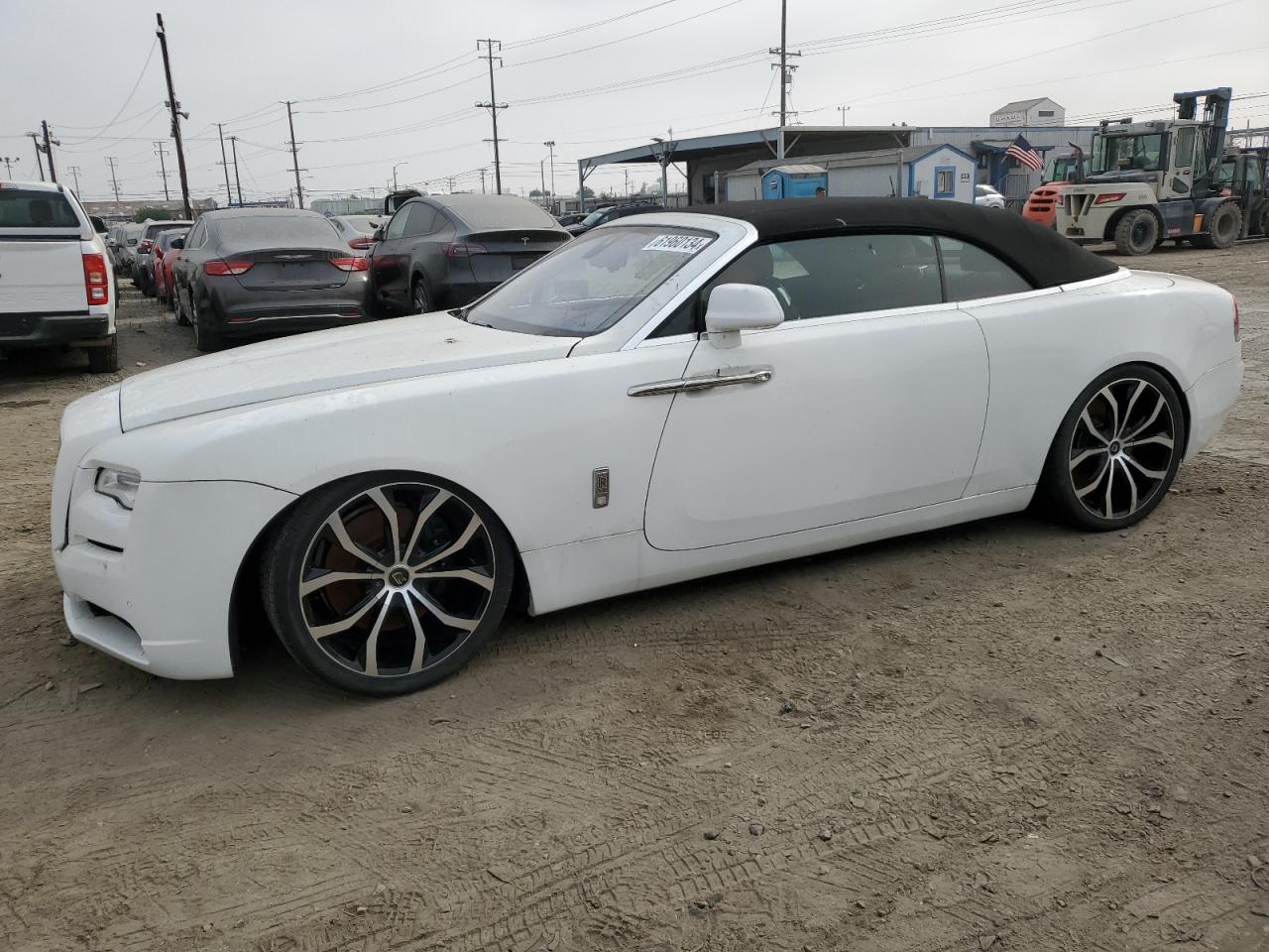 2019 Rolls-Royce Dawn vin: SCA666D58KU115868