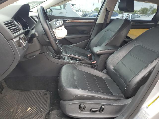 2016 VOLKSWAGEN PASSAT SE - 1VWBS7A3XGC013669