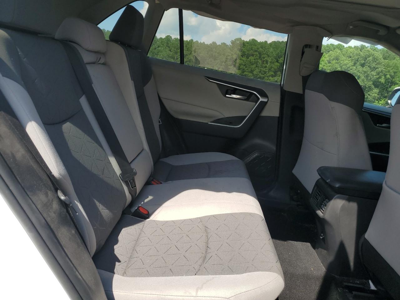 4T3RWRFV7NU056985 2022 Toyota Rav4 Xle