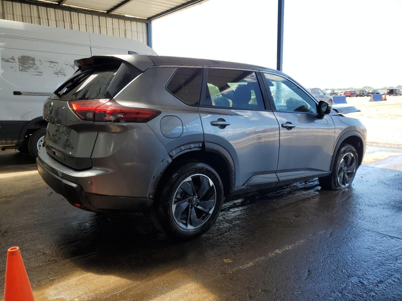 Lot #2711227930 2024 NISSAN ROGUE SV