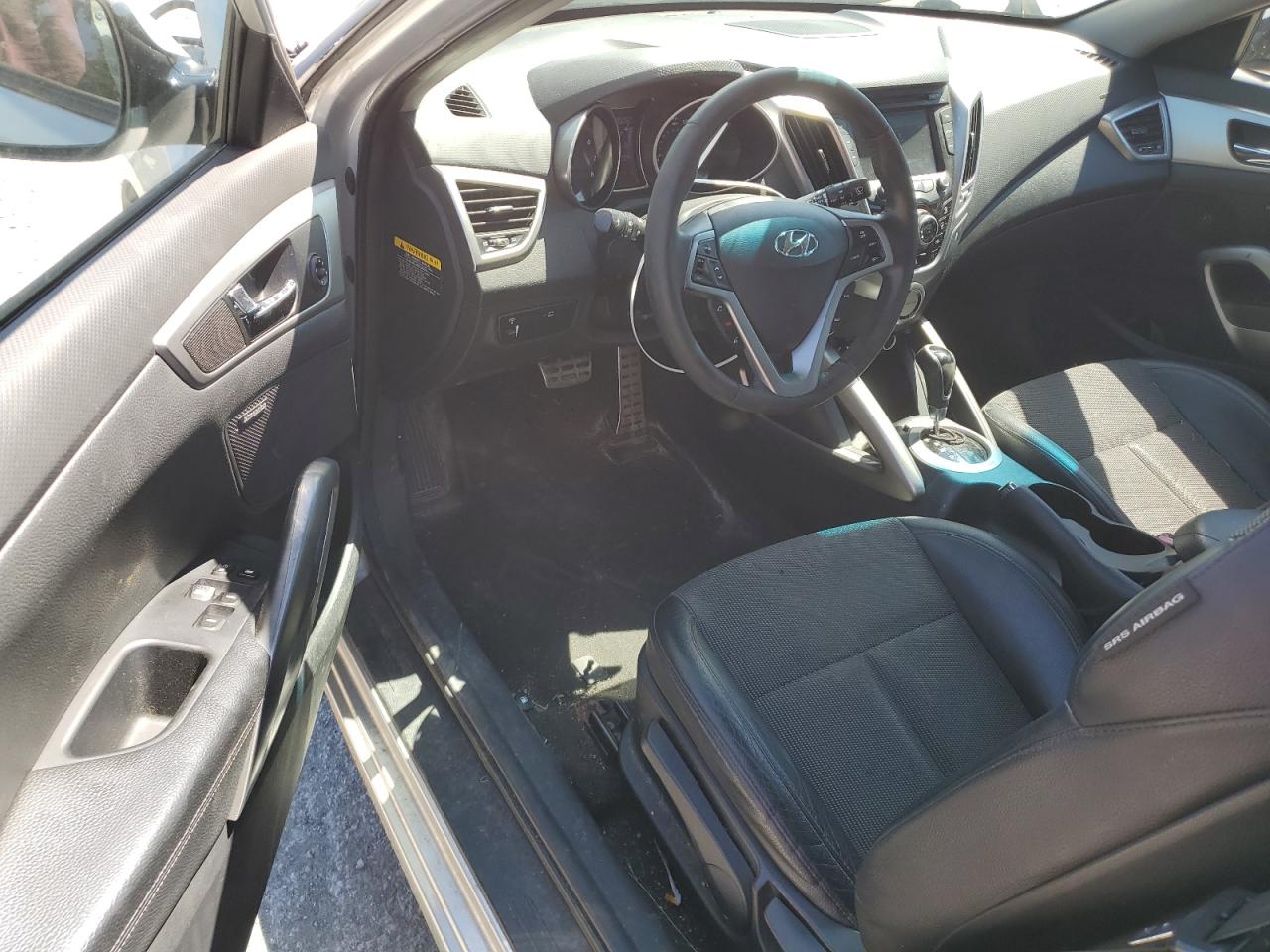 KMHTC6AD3DU105053 2013 Hyundai Veloster