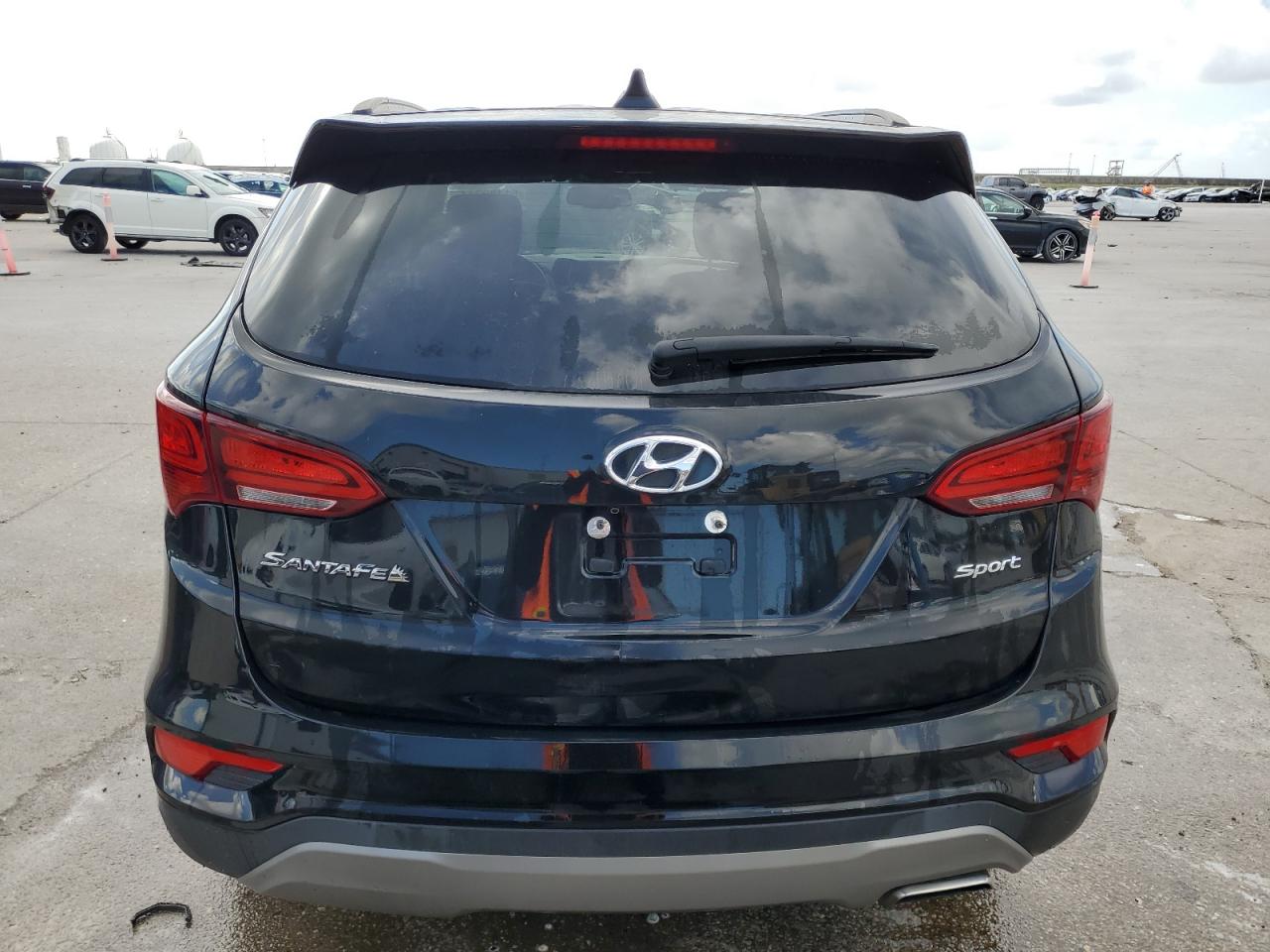 2017 Hyundai Santa Fe Sport vin: 5NMZU3LB0HH039404