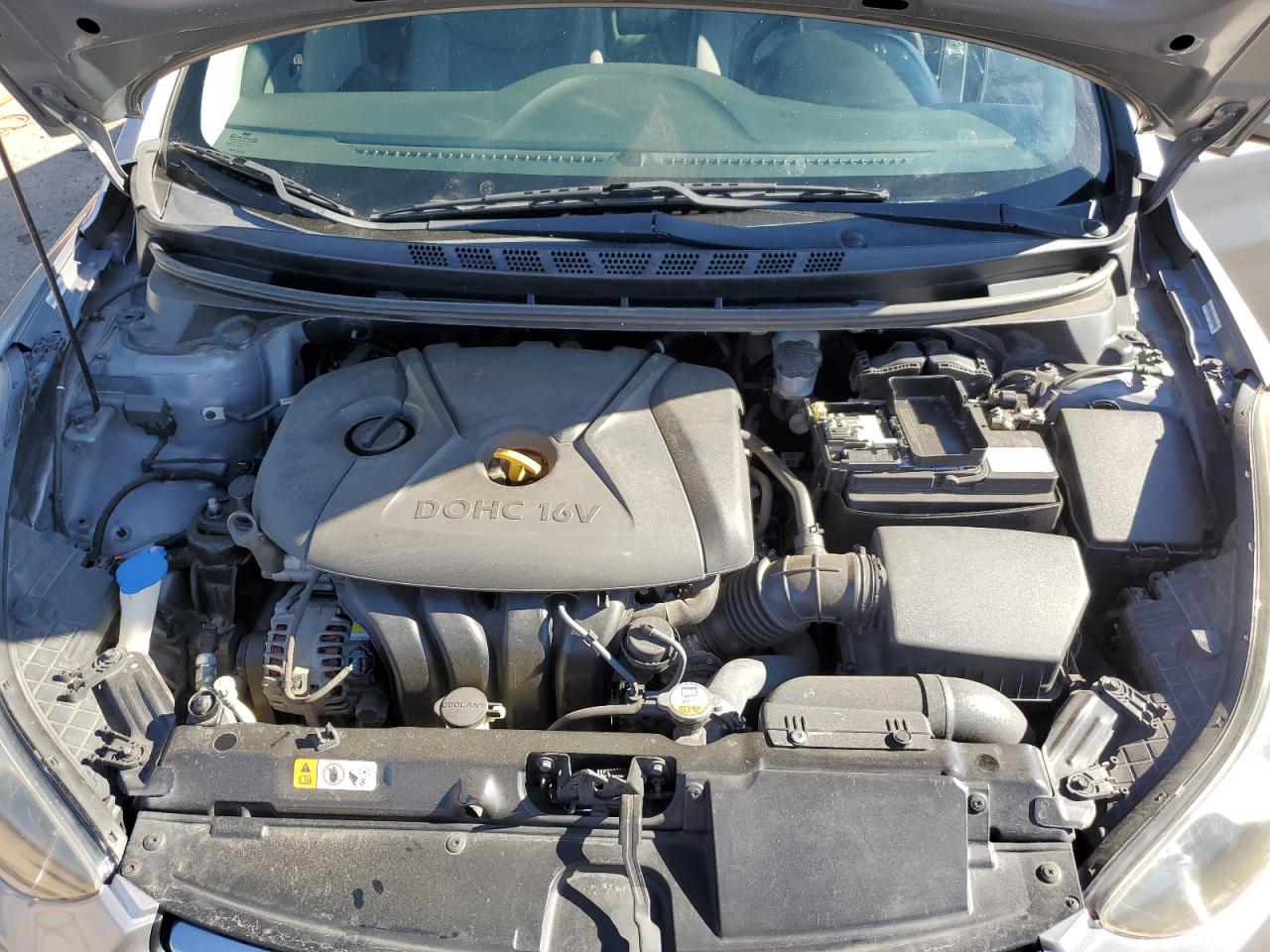 KMHDH4AE2CU418385 2012 Hyundai Elantra Gls