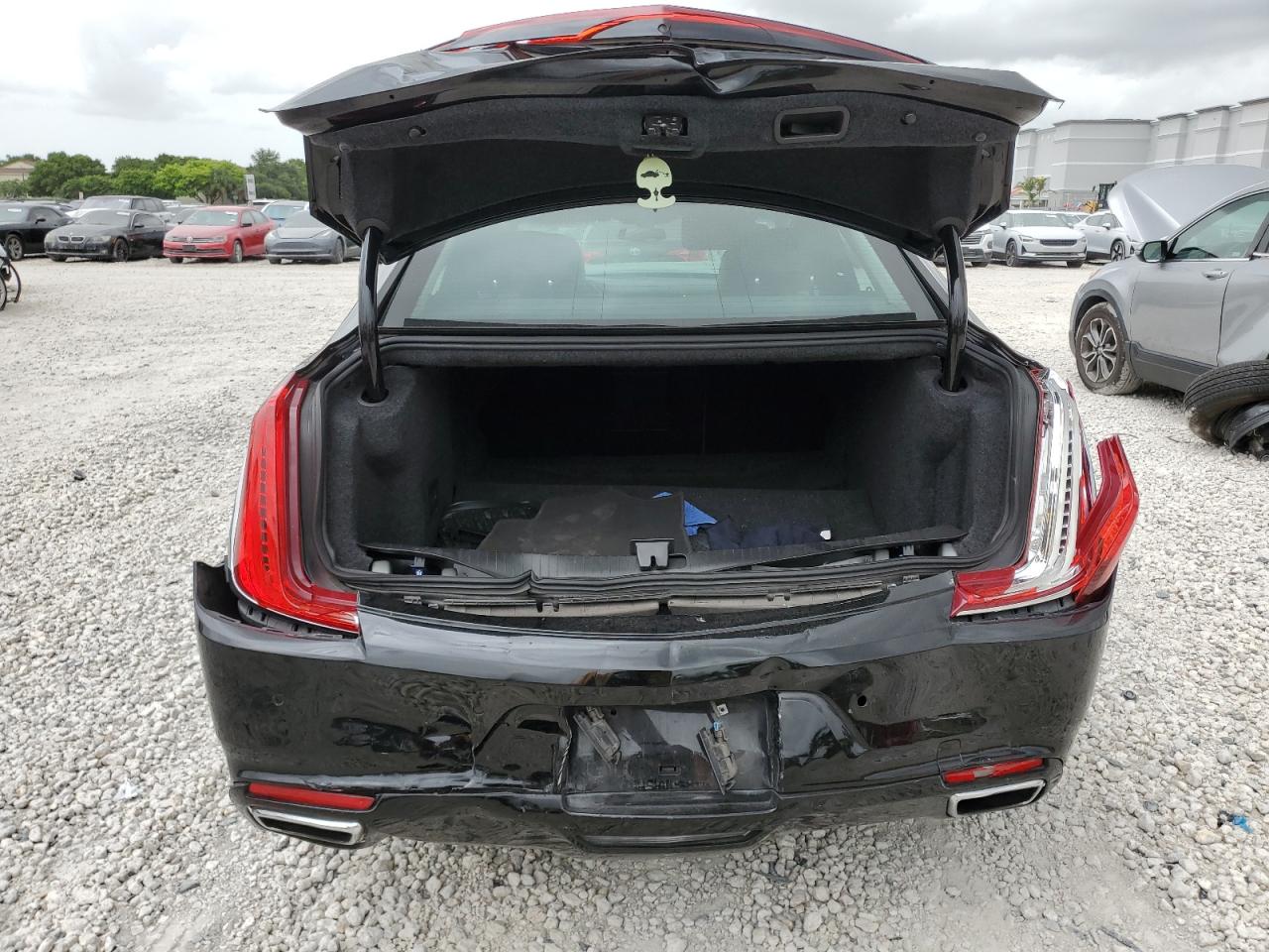 2G61M5S36J9119159 2018 Cadillac Xts Luxury