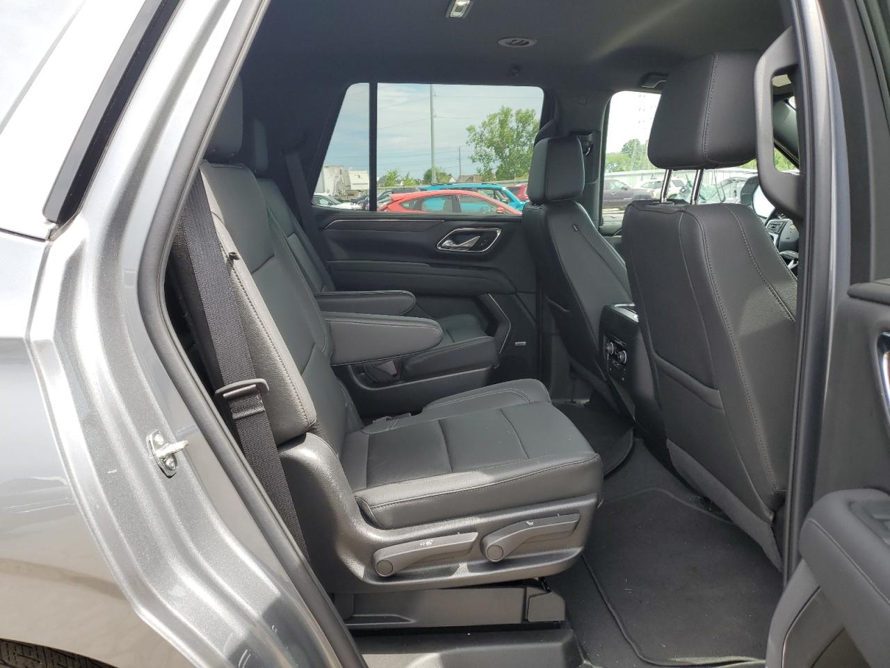 1GNSKNKD6NR261109 2022 Chevrolet Tahoe K1500 Lt