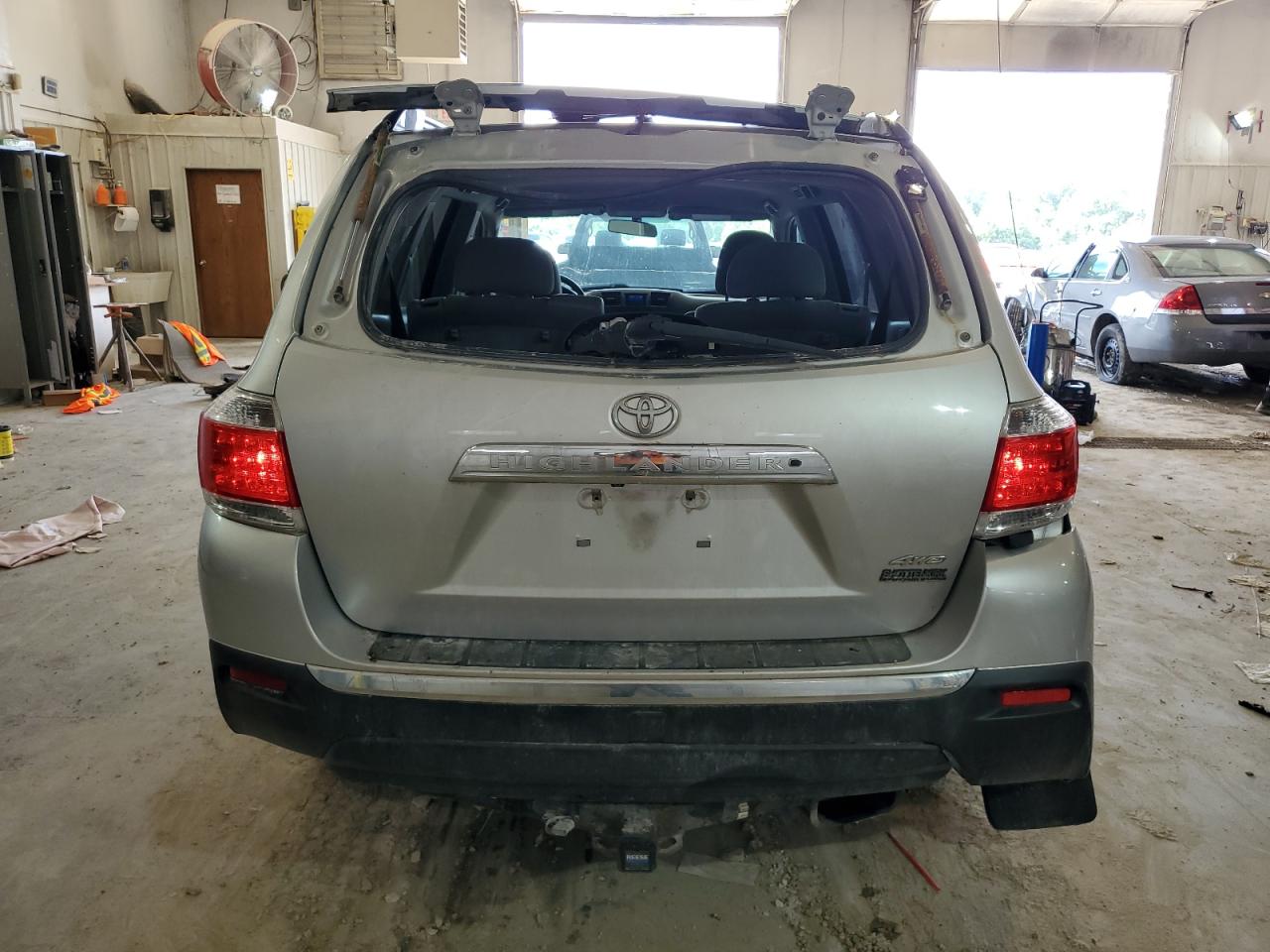 5TDBK3EHXCS130677 2012 Toyota Highlander Base