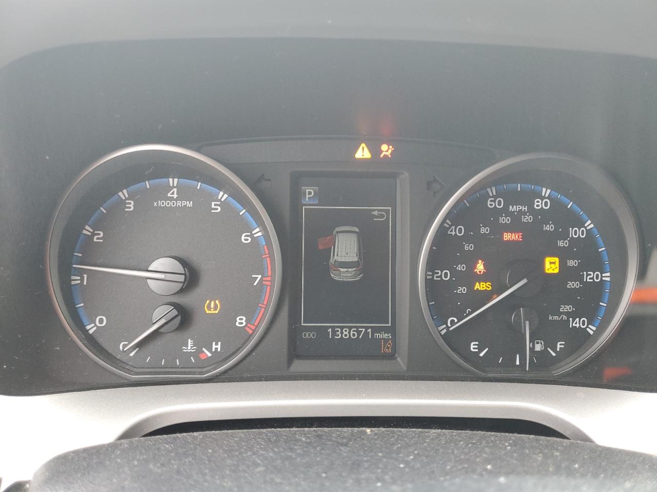 JTMZFREV9HJ133022 2017 Toyota Rav4 Le