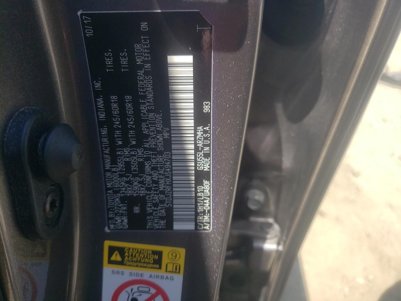 5TDJZRFHXJS494703 2018 Toyota Highlander Se