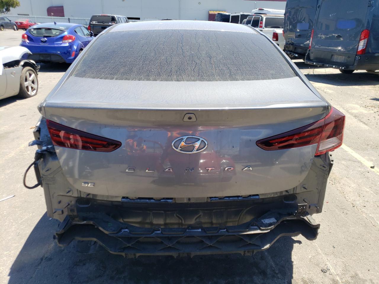 5NPD74LF1KH417198 2019 Hyundai Elantra Se