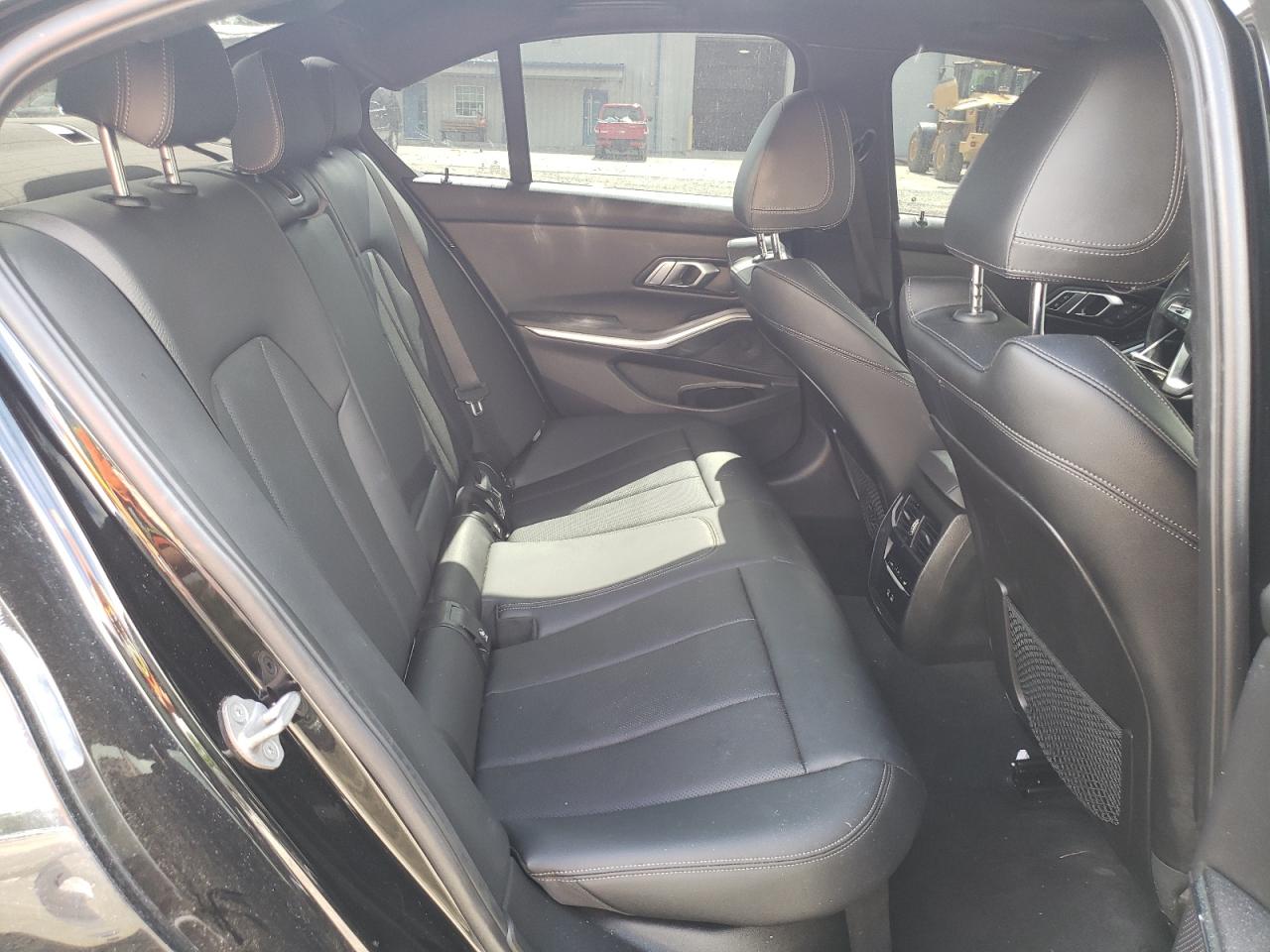 3MW5R7J03N8C65332 2022 BMW 330Xi