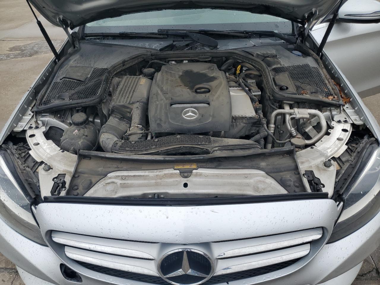 55SWF4JB6GU173001 2016 Mercedes-Benz C 300