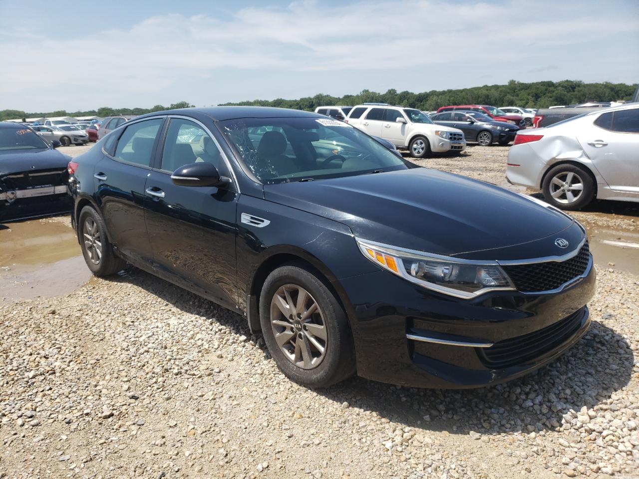 2017 Kia Optima Lx vin: 5XXGT4L10HG124555