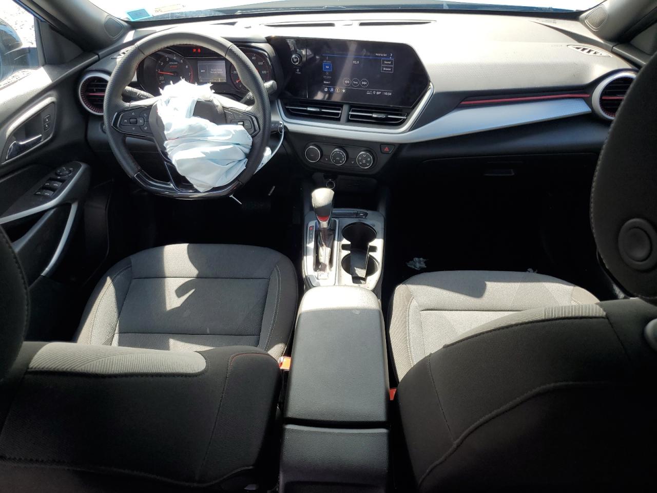 KL77LGE21RC183636 2024 Chevrolet Trax 1Rs