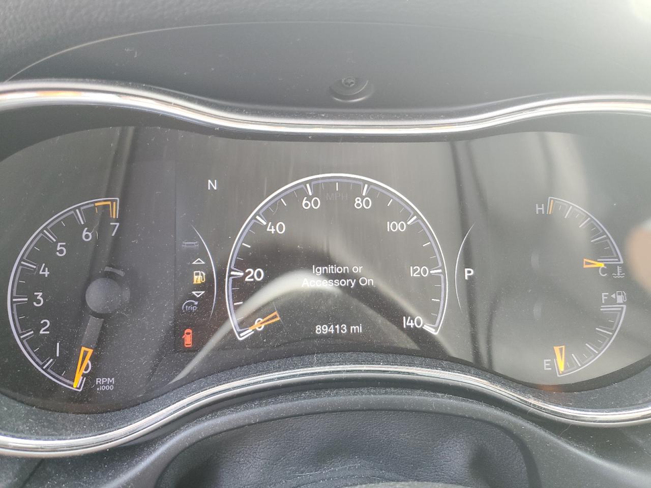 1C4RJFAG2JC468976 2018 Jeep Grand Cherokee Laredo