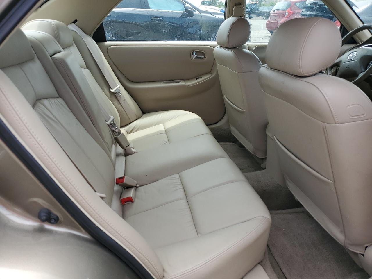 1YVGF22F9Y5156976 2000 Mazda 626 Es