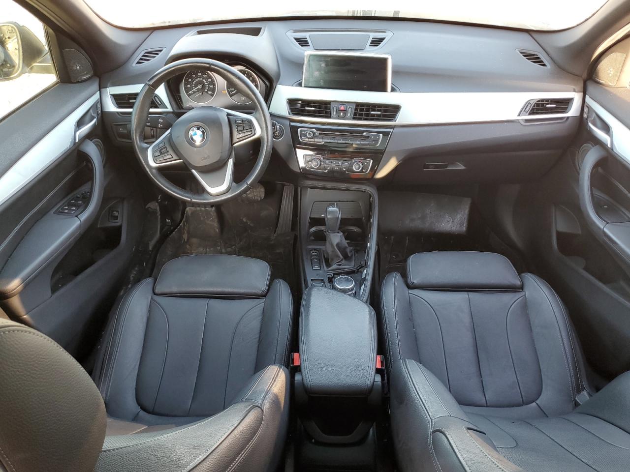 WBXHT3C30H5F76869 2017 BMW X1 xDrive28I