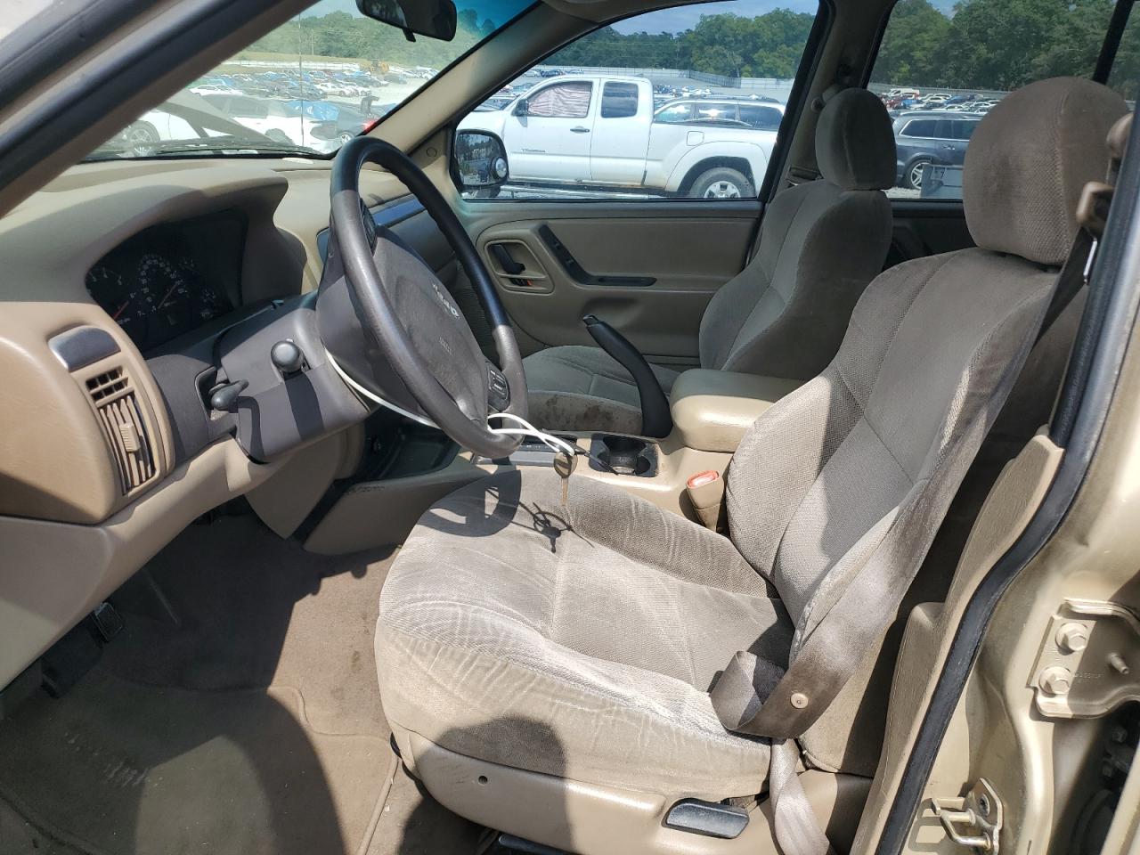 1J4GX48S31C538001 2001 Jeep Grand Cherokee Laredo