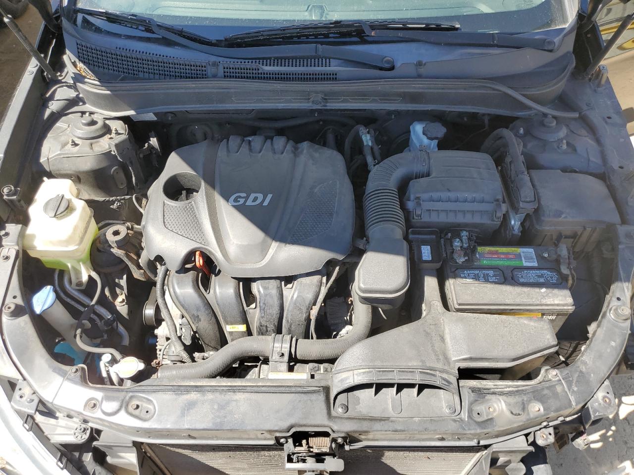 5NPEC4AC0BH037052 2011 Hyundai Sonata Se