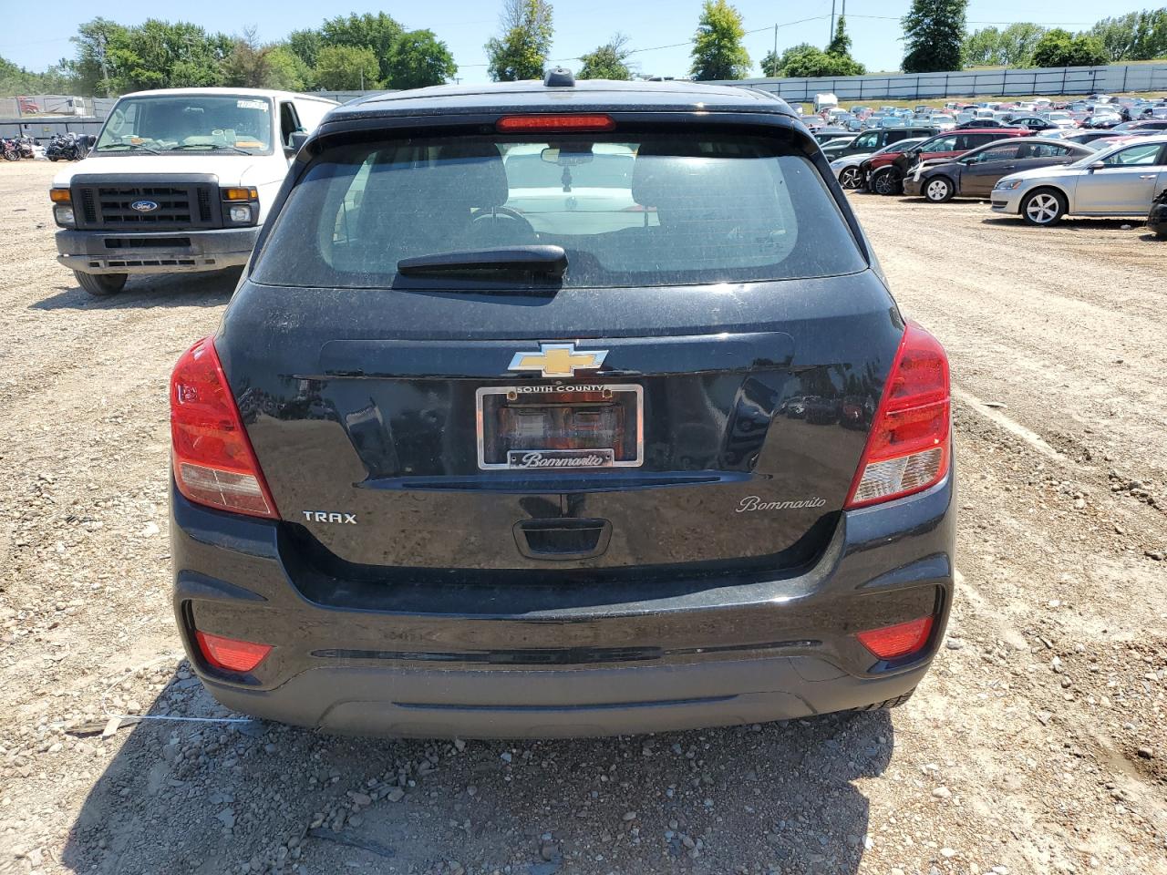 3GNCJKSB4JL163900 2018 Chevrolet Trax Ls