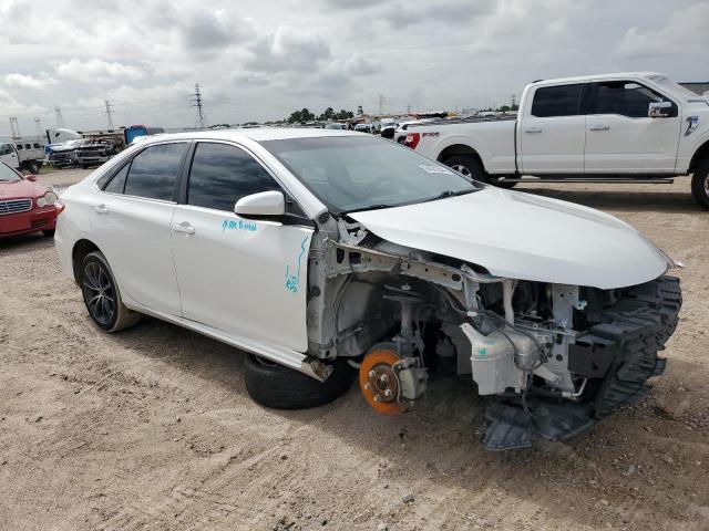 VIN 4T1BF1FK3FU046327 2015 Toyota Camry, LE no.4