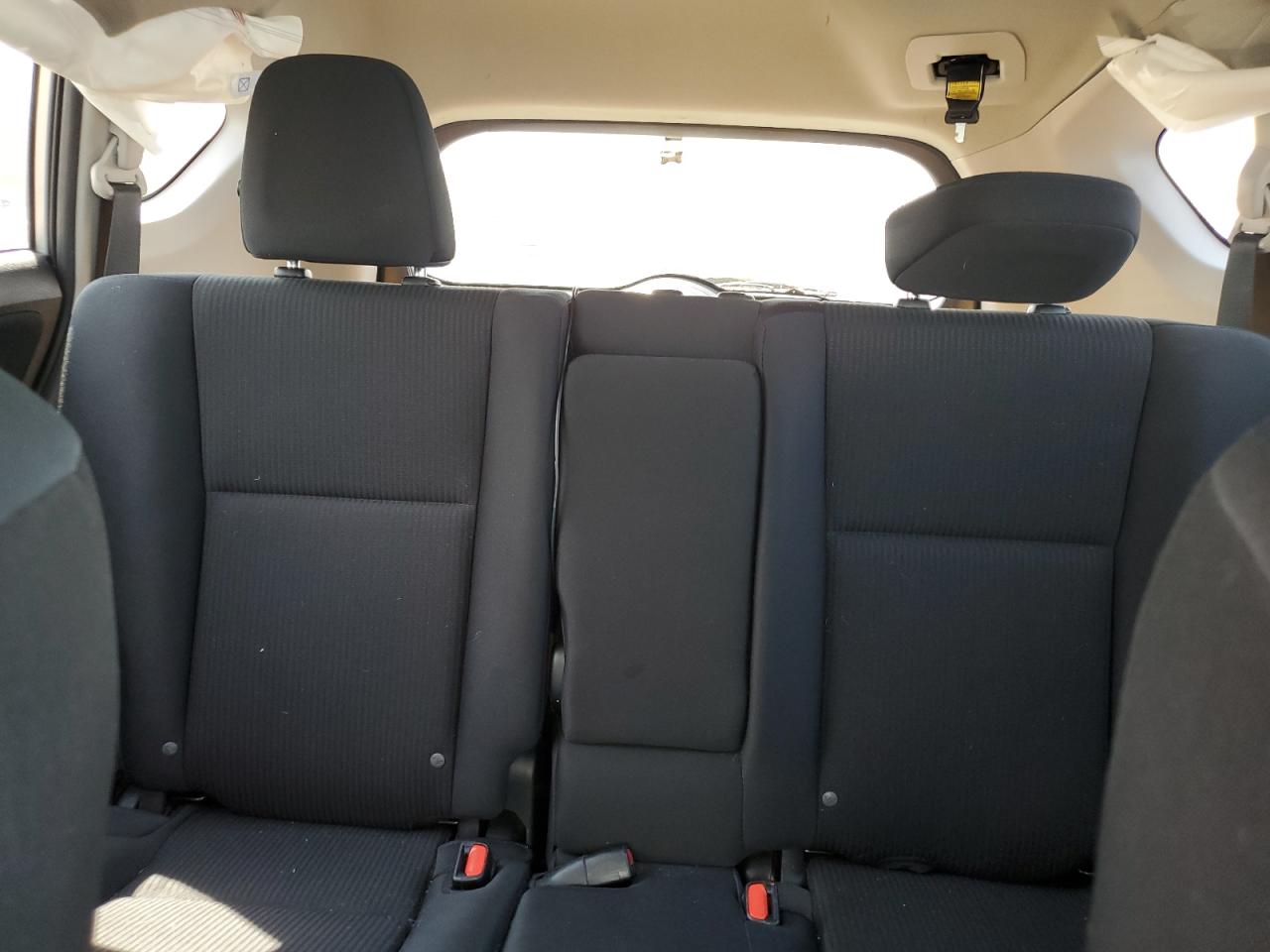 2T3BFREV5HW622035 2017 Toyota Rav4 Le